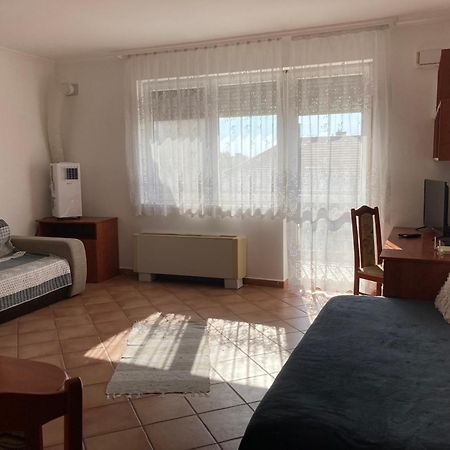 Appartamento Noemi Apartman Hajdúszoboszló Esterno foto